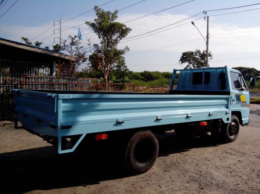 รถหกล้อเล็กNKR110 ห้างแท้สภาพสวยทั้งคันกะบะทำใหม่4เมตร30เซ็นตร์แอร์เย็นเล่มพร้อมโอน