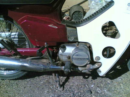 ขายฮอนด้าดรีมคุรุสภา(แดง) ทะเบียนเต็มพร้อมชุดโอน เครื่องดีมากอะไหร่ครบ  ขาย 11500 บาท