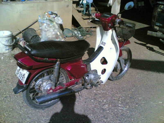 ขายฮอนด้าดรีมคุรุสภา(แดง) ทะเบียนเต็มพร้อมชุดโอน เครื่องดีมากอะไหร่ครบ  ขาย 11500 บาท