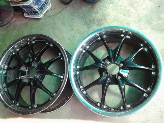 ล้อขอบ 17 คู่เดี่ยว  สภาพสวย  กว้าง7.5