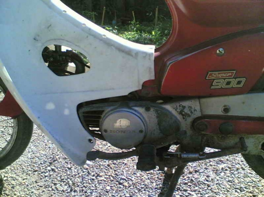 ขาย C900 (แดง) เล่มทะเบียน(ชุดโอนตามเอง) รถเดิมๆอะไหร่ครบเครื่องดี ขาย  6900 บาท