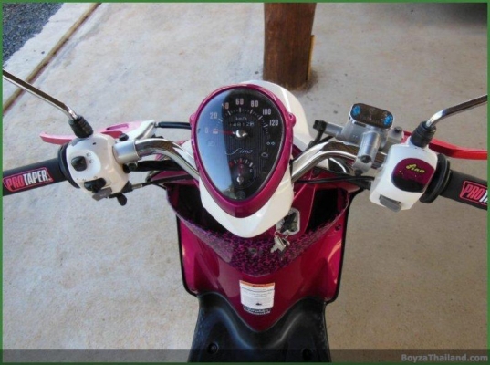 Fino ปลายปี 53 เดิมๆ ท่อสวิงอาร์ม