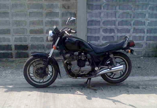 ขาย xj 750 28000 บาท ขาย xj 750 28000 บาท