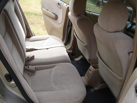 honda city 1.5 idsi ปี 2004 เกียร์ธรรมดา ขับสบายสนุกประหยัด มือแรกโฉมงาม