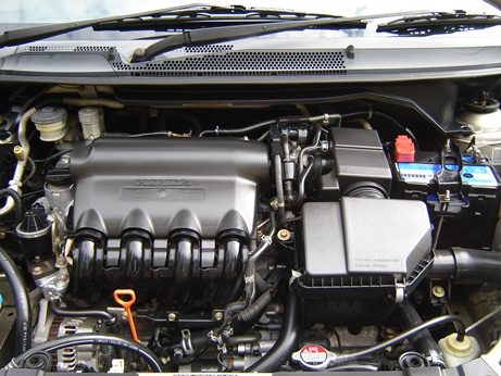 honda city 1.5 idsi ปี 2004 เกียร์ธรรมดา ขับสบายสนุกประหยัด มือแรกโฉมงาม