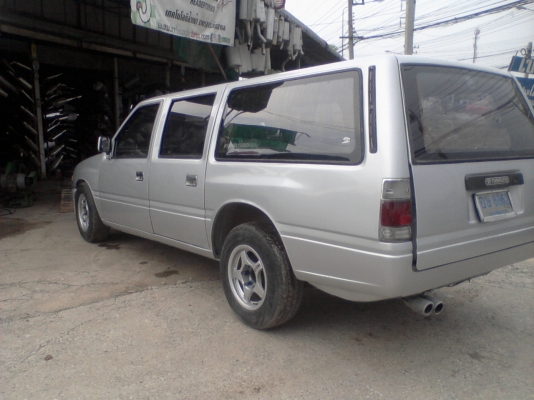 ขายอีซูซุ แวน สภาพพร้อมใช้ถูกๆครับ ขายอีซูซุ แวน สภาพพร้อมใช้ถูกๆครับ