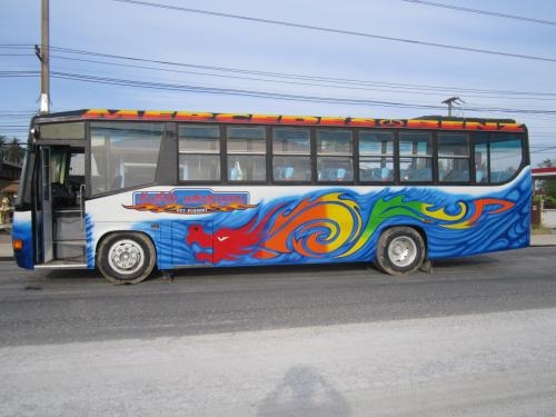 รถบัสพัดลม เครื่องเบนซ์ 140 แรงม้า เกียร์ออโต้ 30 ที่นั่ง ยาว 10 เมตร