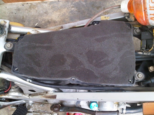 ขาย KR150 ปี39 รถจอดนาน เครื่องดีมาก มีกันสะบัด ทะเบียนโอน 12000.