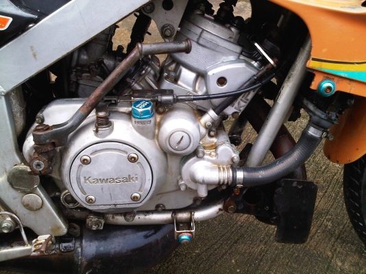 ขาย KR150 ปี39 รถจอดนาน เครื่องดีมาก มีกันสะบัด ทะเบียนโอน 12000.