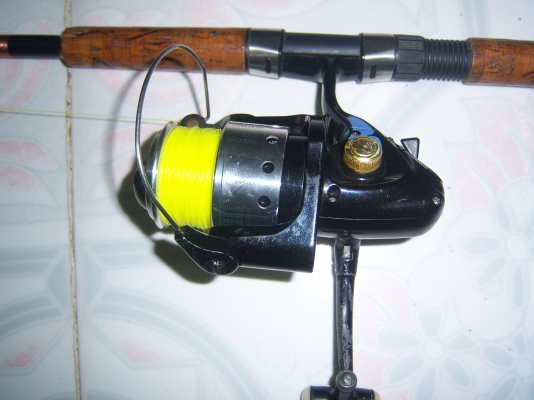 เบ็ดพร้อมลอก