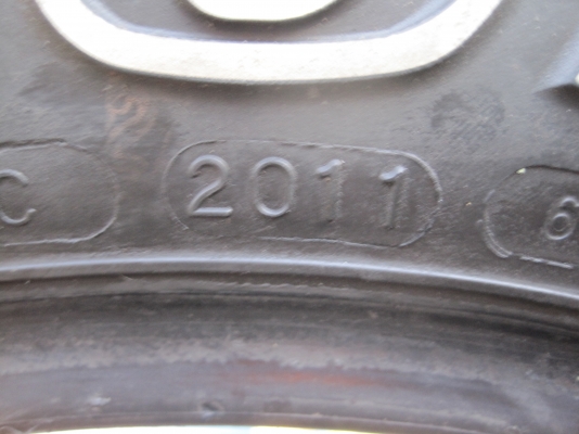 ขายยาง  mud   mixxis  31/10.5/15  ปี20/11   2  เส้น ดอกเชนต์กว่า   ไม่ปะไม่บั้งไม่กินข้าง ดอกเสมอกันทุกเส้น   เนื้อยางยังสด นิ้มอยู่ รับประกันสวยครับ   0806190344  กิ๊ฟครับ