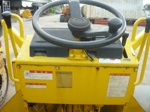 รถบดสั่นสะเทือน 4 ตัน Sakai TW350 รถนอกนำเข้าจากญี่ปุ่น ชม.ต่ำ สภาพดีเยี่ยม ตรวจเช็คระบบให้ทั้งคัน รถบดสั่นสะเทือน 4 ตัน Sakai TW350 รถนอกนำเข้าจากญี่ปุ่น ชม.ต่ำ สภาพดีเยี่ยม ตรวจเช็คระบบให้ทั้งคัน