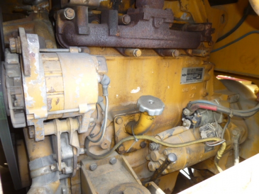 รถตักล้อยาง 510 ซีเรียลสูง กรองเดี่ยว มีตู้เก๋งจากนอก โทร.081-373-0559 รถตักล้อยาง 510 ซีเรียลสูง กรองเดี่ยว มีตู้เก๋งจากนอก โทร.081-373-0559