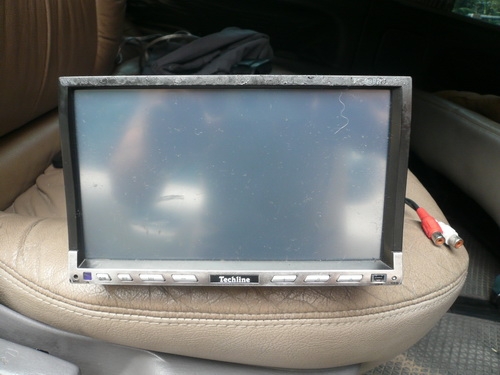 ขาย 2DIN TECHLINE ใส่การ์ดได้ พร้อม SUBBOX 8 นิ้ว