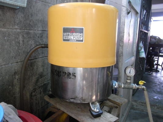 ขายปั้มน้ำ Mitsubishi 200 W ถังสแตนเลสอย่างดี สภาพสวยพร้อมใช้งาน รับประกันคุณภาพ