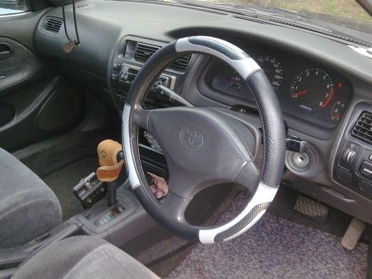 ขายtoyota ae101 เกียร์ออโต้ สีเขียว