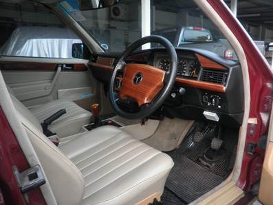 ขาย ben 190e 1.8 ปี 92 080-6301211