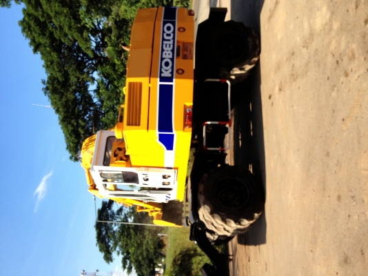 ขายรถแบคโฮ KOBELCO สภาพดี