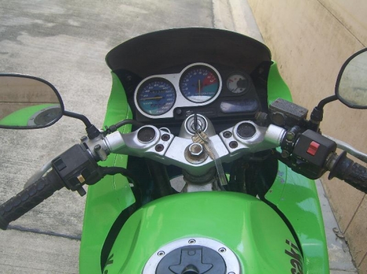 ขายKawa  Serpico 150cc  สีเขียว จดทะเบียนปี38  พรบ.หมด มี.ค.55