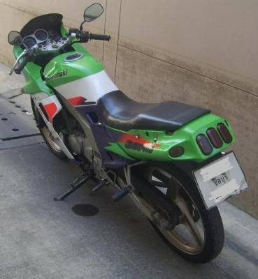 ขายKawa  Serpico 150cc  สีเขียว จดทะเบียนปี38  พรบ.หมด มี.ค.55