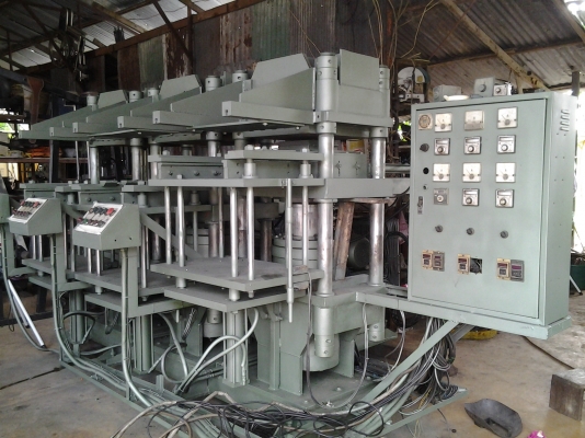 ขาย เครื่องอัดยาง ไต้หวัน 200 ตัน 3 หัวอัด 1 มอเตอร์ ประหยัดไฟ ขาย 390,000 บาท