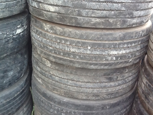 จำหน่ายยางเก่าขนาด 275R-22.5