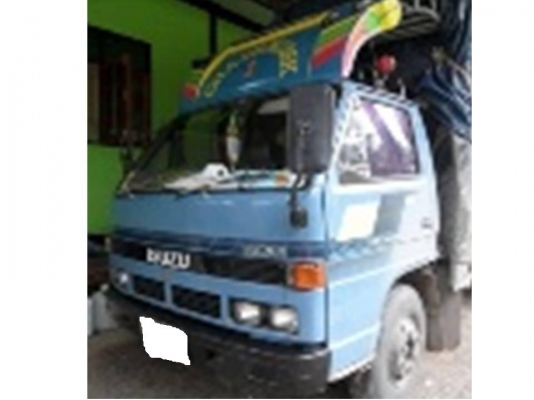 ด่วน!!!!ต้องการขายรถบรรทุก 6 ล้อ ISUZU NPR 115 HP ยาว 4.30 เมตร **รถห้าง