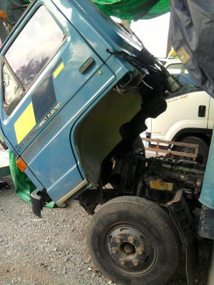 ด่วน!!!!ต้องการขายรถบรรทุก 6 ล้อ ISUZU NPR 115 HP ยาว 4.30 เมตร **รถห้าง