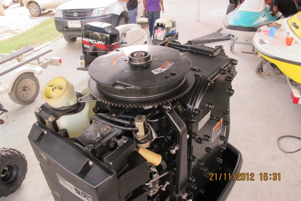 -ผ่อนได้- ขายเครือง MERCURY 125 แรง สภาพ 100 \%  เครื่องนำเข้า