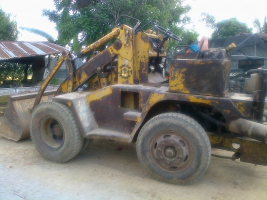ขายด่วน JTM รถตักล้อยาง สภาพดีมากพร้อมใช้งานตักขึ้นรถ 10 ล้อได้เลยครับ เครื่อง 168 HP EH700 ช่วงล่างแน่น เอกสารสัญญาซื้อขายครับ