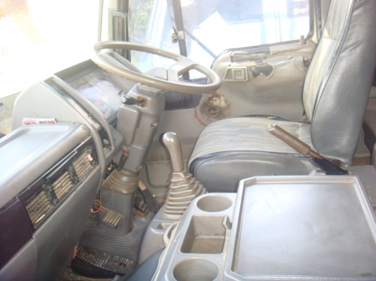 รถบรรทุกสิบล้อ