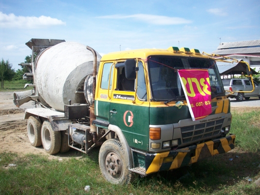 รถโม่ปูน 6 คิว  HINO  พร้อมใช้