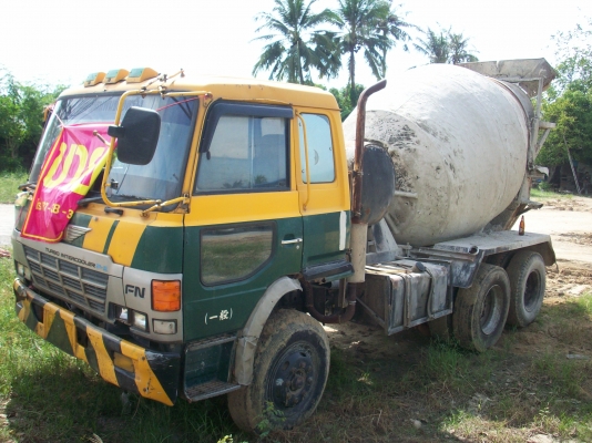 รถโม่ปูน 6 คิว  HINO  พร้อมใช้