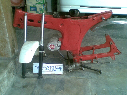 โครง YG5 เอาไปแต่งแนวๆ  มี ทบ.(ตัวถ่ายให้)  -  นัดเชียงใหม่