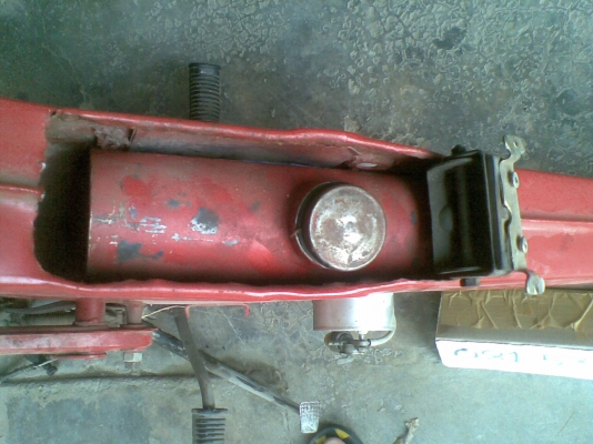 โครง YG5 เอาไปแต่งแนวๆ  มี ทบ.(ตัวถ่ายให้)  -  นัดเชียงใหม่