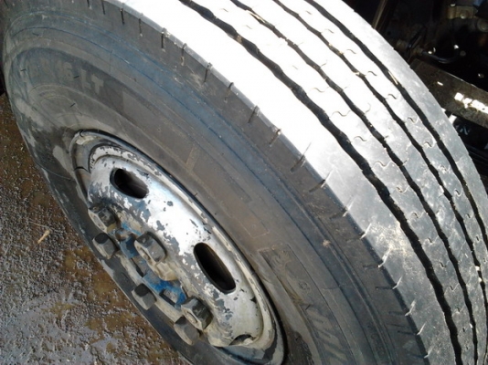 ISUZU ELF NPR 150 HP ปี 51 หัวตึกแล้ว กระบะคอกเหล็กยาว 5.20 เมตร ภายในสวยใหม่ครบ แอร์เย็น พวงมาลัยเพาเวอร์ ช่วงล่างใหญ่ยาง 8.25 ขอบ 16" สภาพดี เอกสารทะเบียนภาษีครบไม่มีขาดพร้อมโอนครับ