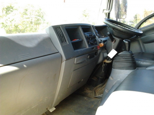 ISUZU ELF NPR 150 HP ปี 51 หัวตึกแล้ว กระบะคอกเหล็กยาว 5.20 เมตร ภายในสวยใหม่ครบ แอร์เย็น พวงมาลัยเพาเวอร์ ช่วงล่างใหญ่ยาง 8.25 ขอบ 16" สภาพดี เอกสารทะเบียนภาษีครบไม่มีขาดพร้อมโอนครับ