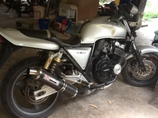 ขาย cb400 (ลดสุดๆกันเลยเหลือ57,000สนใจมาดูรถได้เลยครับ)