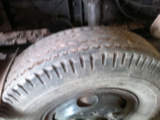 รถนิตสัน 10 ล้อ 2 เพลา ท้าลาด 195 แรงม้า