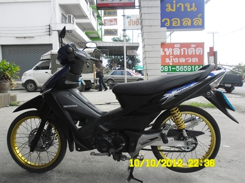 wave.100x เครืองดีสีสวย