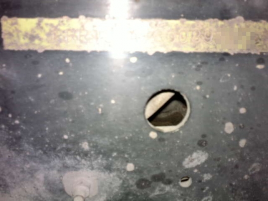 รถอิซูซุ 6 ล้อ รั่ว 175 แรงม้า  สนใจติดต่อ 081-6079515