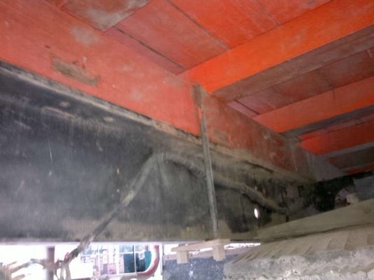 รถอิซูซุ 6 ล้อ รั่ว 175 แรงม้า  สนใจติดต่อ 081-6079515