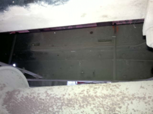 รถอิซูซุ 6 ล้อ รั่ว 175 แรงม้า  สนใจติดต่อ 081-6079515