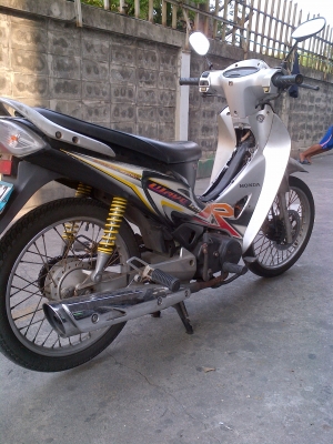 ขายเวฟ 125 สตร์าทมือ ทะเบียนโอน ขาดต่อนะครับ (รถสตาร์ทไม่ติดไฟไม่มา) ขายเวฟ 125 สตร์าทมือ ทะเบียนโอน ขาดต่อนะครับ (รถสตาร์ทไม่ติดไฟไม่มา)