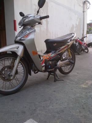 ขายเวฟ 125 สตร์าทมือ ทะเบียนโอน ขาดต่อนะครับ (รถสตาร์ทไม่ติดไฟไม่มา)
