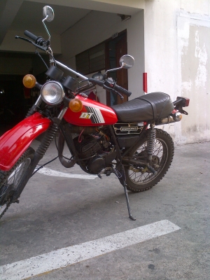 ขาย Yamaha DT100 ทะเบียนโอน ภาษีไม่ขาด เครื่องดี (หรือแลกคลาสสิครุ่นอื่น ๆ ) ขาย Yamaha DT100 ทะเบียนโอน ภาษีไม่ขาด เครื่องดี (หรือแลกคลาสสิครุ่นอื่น ๆ )