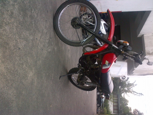 ขาย Yamaha DT100 ทะเบียนโอน ภาษีไม่ขาด เครื่องดี (หรือแลกคลาสสิครุ่นอื่น ๆ ) ขาย Yamaha DT100 ทะเบียนโอน ภาษีไม่ขาด เครื่องดี (หรือแลกคลาสสิครุ่นอื่น ๆ )