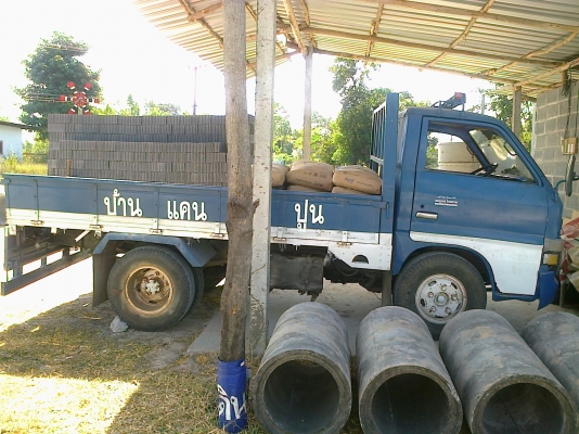 ISUZU ELF TL เครื่อง 100 ฝาขาว หกล้อช่วงสั้นสภาพดีพร้อมใช้งานได้เลย เครื่องแห้งแรงดีมากไม่มีเยิ้ม ภายในสวยครบหัวเก๋งภายในไม่ผุ กระบะเหล็กยาว 3.20 เมตร ช่วงล่างคัชซีสวยไม่ผุ เอกสารเล่มทะเบียนครบพร้อมโอนครับ