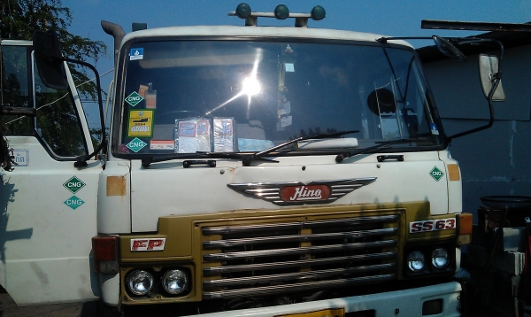 ขายรถหัวลากHINOติดแก๊ส8ถังพร้อมใช้งาน ขายรถหัวลากHINOติดแก๊ส8ถังพร้อมใช้งาน