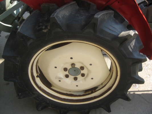 ขายรถไถTRACTOR YAMAR YM2010 (20แรง) พร้อมใช้งาน